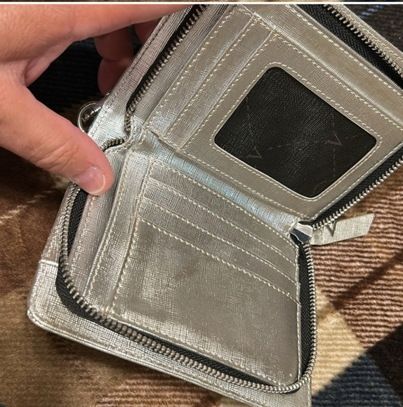 Vince Camuto Shimmering Silver Crossbody Wallet - Picture 6 of 16